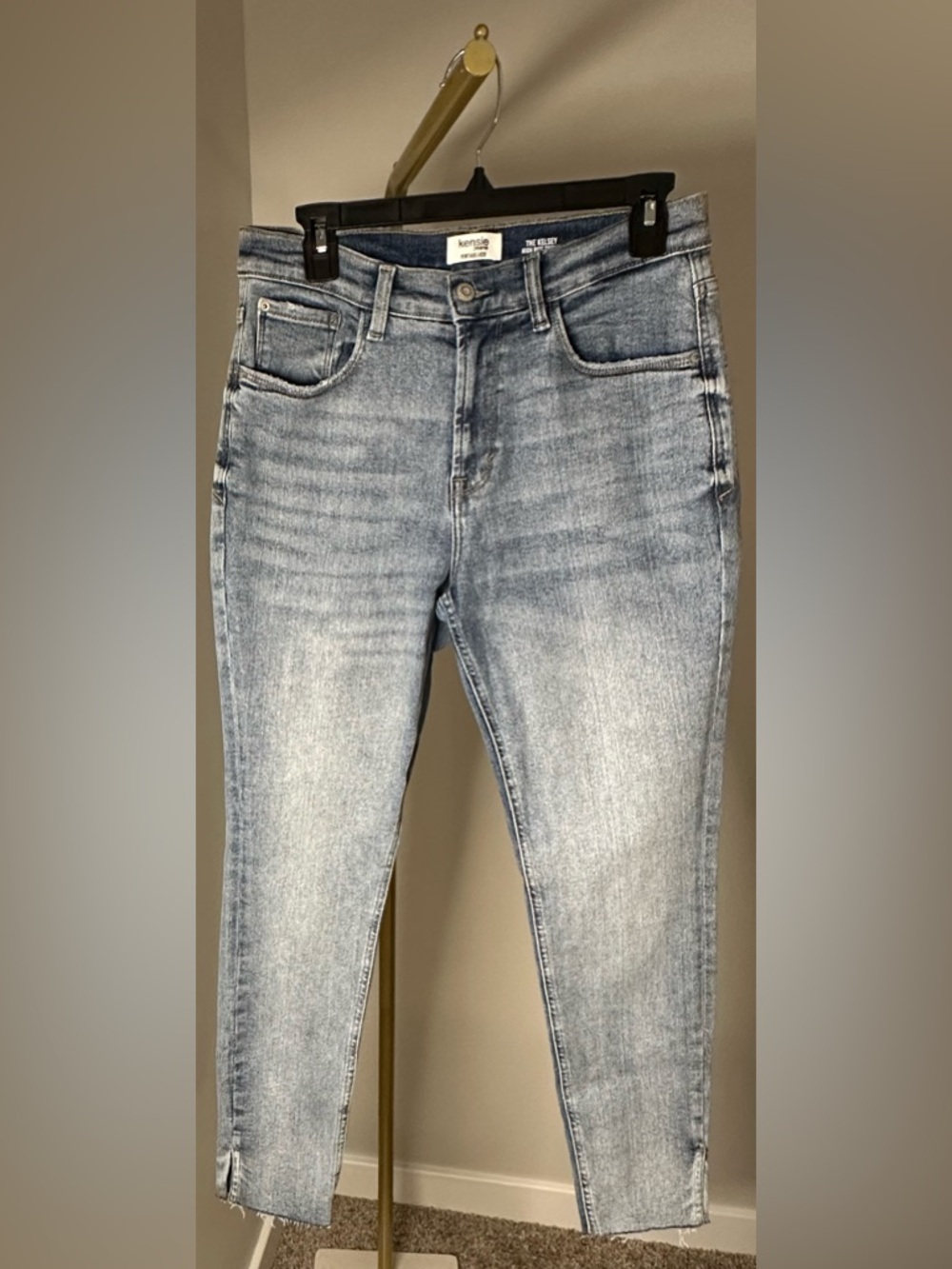EUC! Kensie  Light Blue Skinny Crop Jeans Worn once!